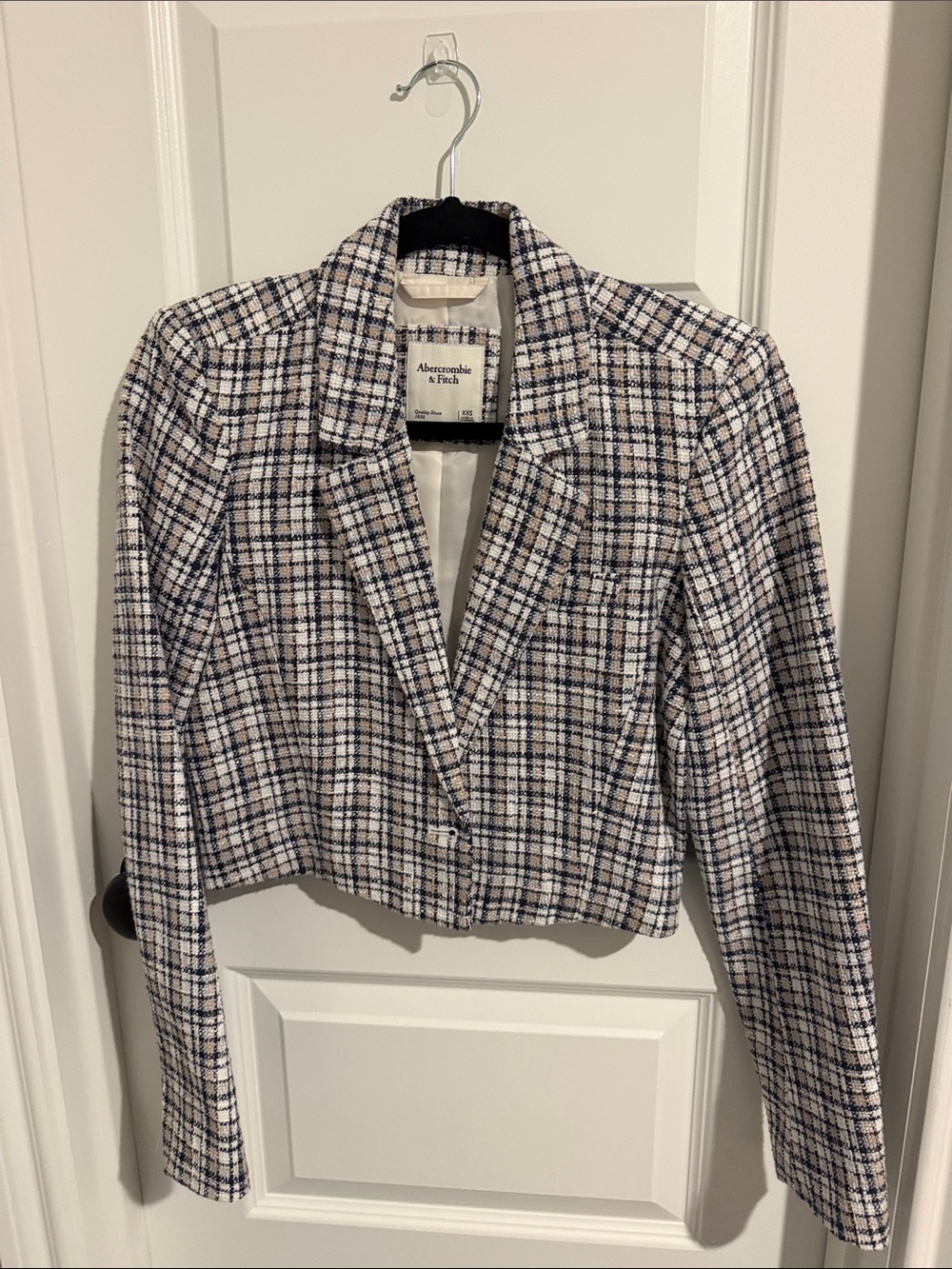 Abercrombie & Fitch White and Navy Plaid Cropped Blazer